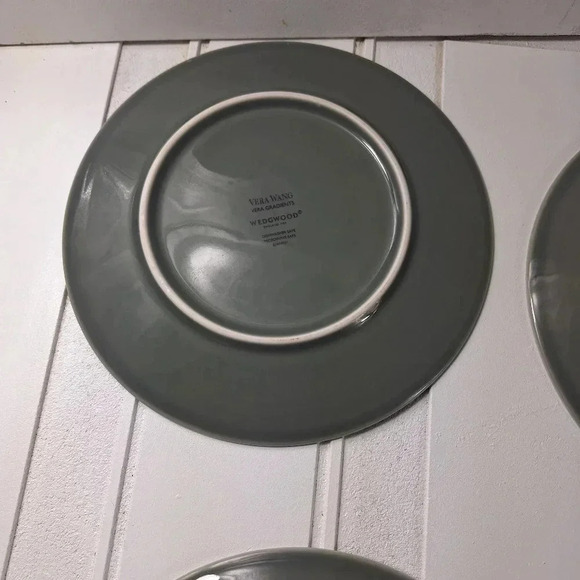 Vera Wang Vera Gradients Wedgewood England 1759 Green 4 Plates Salad/Dessert - Picture 4 of 13